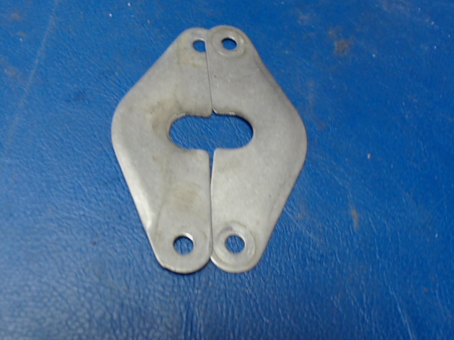 S1095-3 Cessna - SHIELD - BOTH HALVES